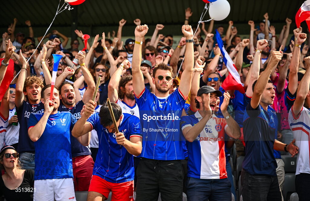 Les supporters français dans les tribunes